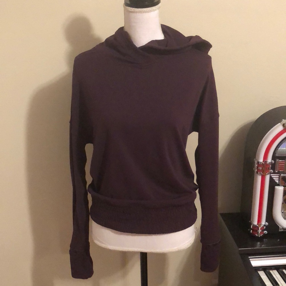 Lululemon top